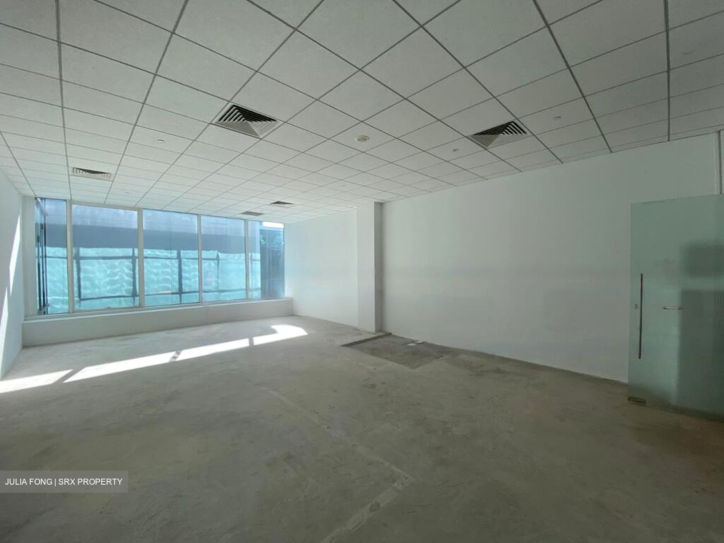 SQUARE 2 (D11), Retail #458217991